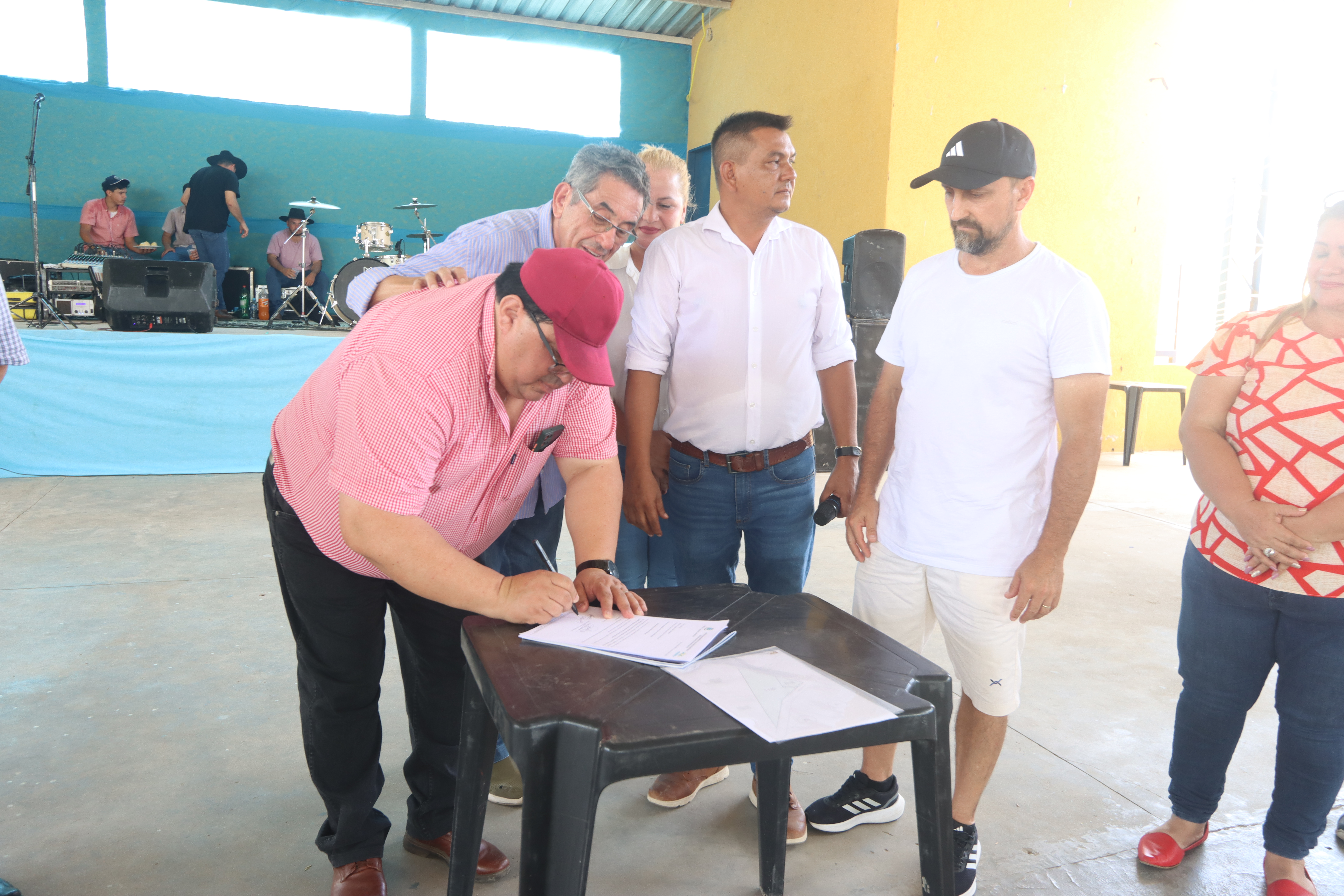 FRONTEIRAS QUE SE ABRAÇAM: PARAGUAIOS EM MURTINHO CONQUISTAM ESPAÇO PARA PRESERVAR SUA IDENTIDADE