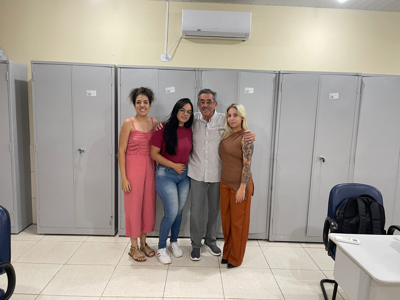 Prefeito Nelson Cintra inicia 2026 visitando colaboradores da Administração e do Planejamento e Finanças Prefeito Nelson Cintra inicia 2026 visitando colaboradores da Administração e do Planejamento e Finanças