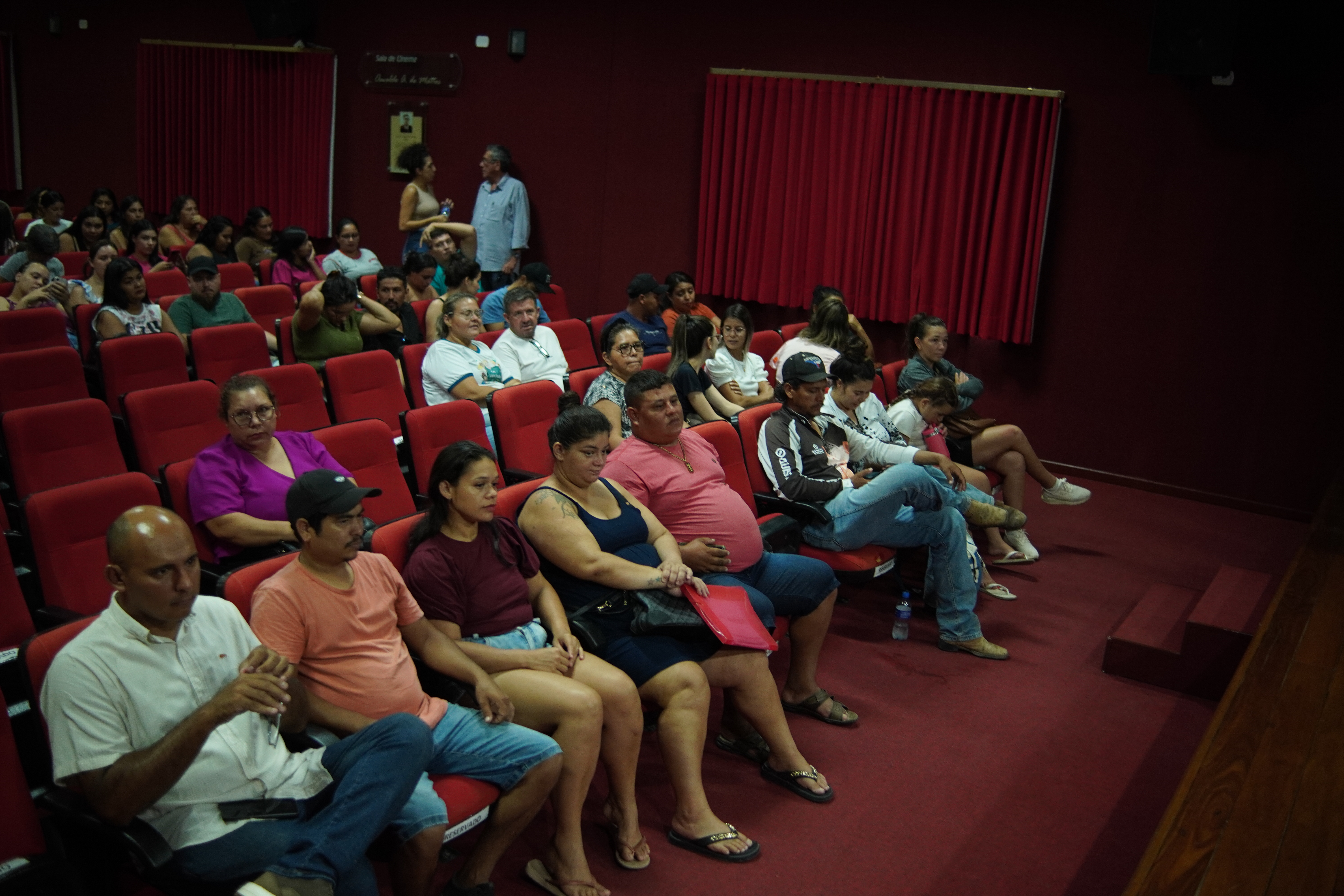 Assinatura de contratos marca início das obras do Projeto Lote Urbanizado – Dom Pepe Assinatura de contratos marca início das obras do Projeto Lote Urbanizado – Dom Pepe