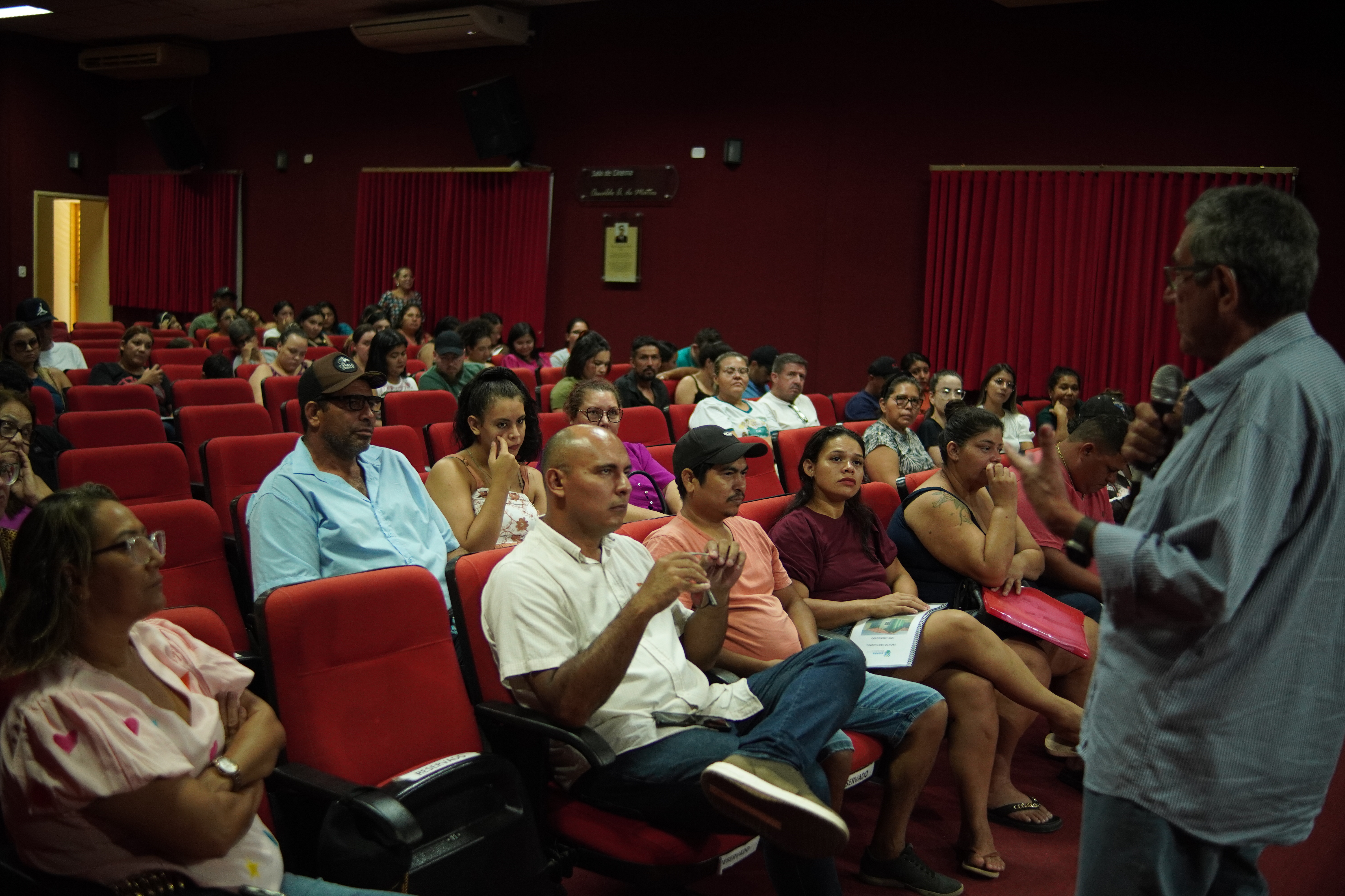 Assinatura de contratos marca início das obras do Projeto Lote Urbanizado – Dom Pepe Assinatura de contratos marca início das obras do Projeto Lote Urbanizado – Dom Pepe