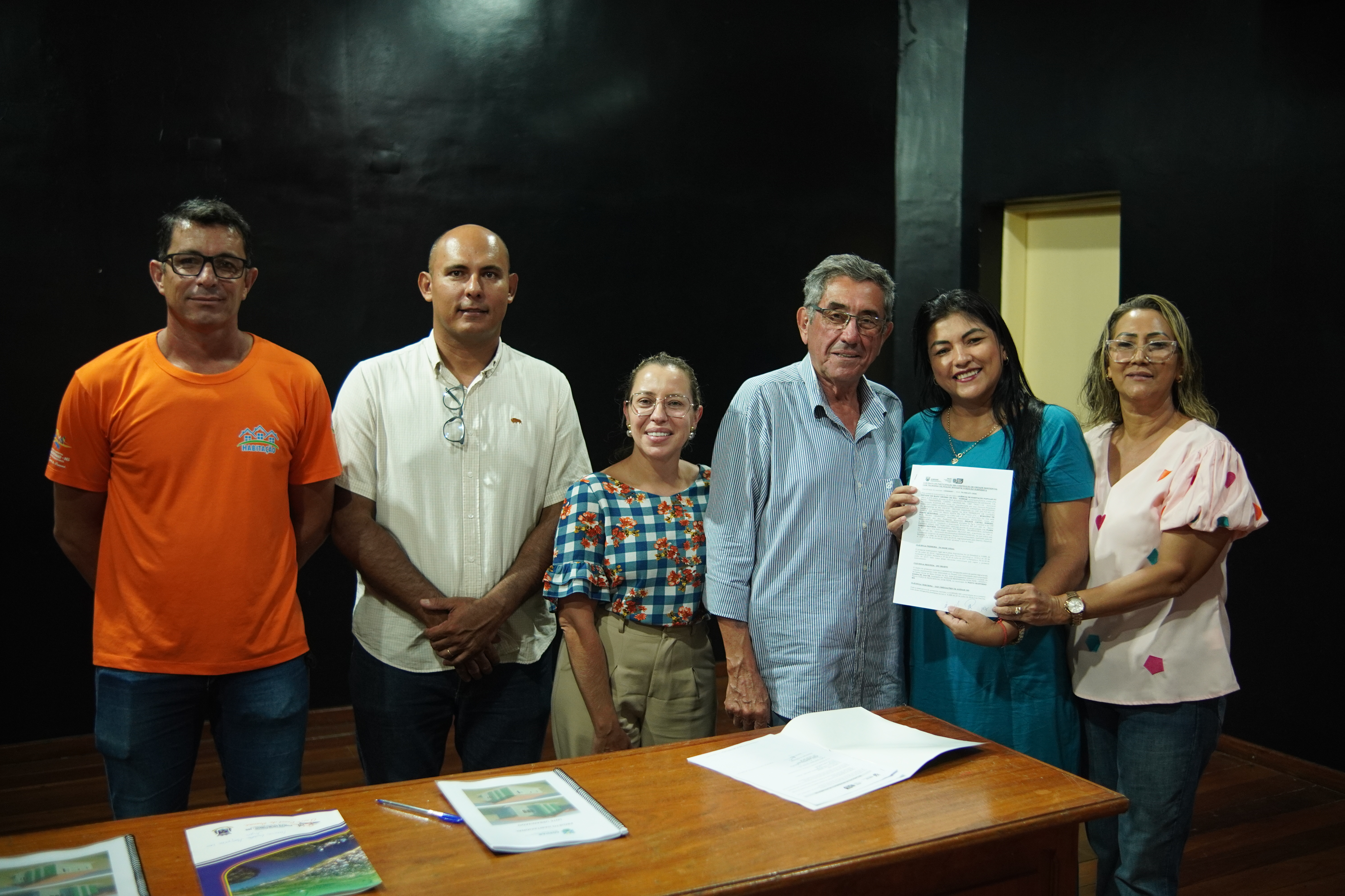 Assinatura de contratos marca início das obras do Projeto Lote Urbanizado – Dom Pepe Assinatura de contratos marca início das obras do Projeto Lote Urbanizado – Dom Pepe