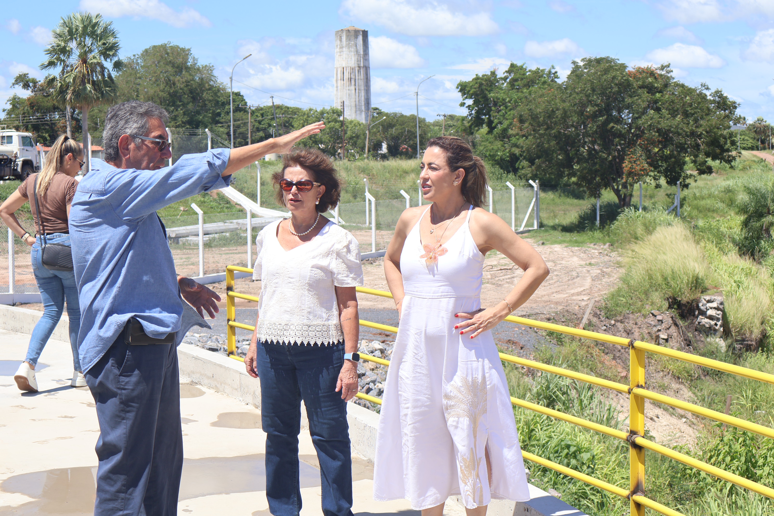 VISITA SENADORA SORAYA THRONICKE