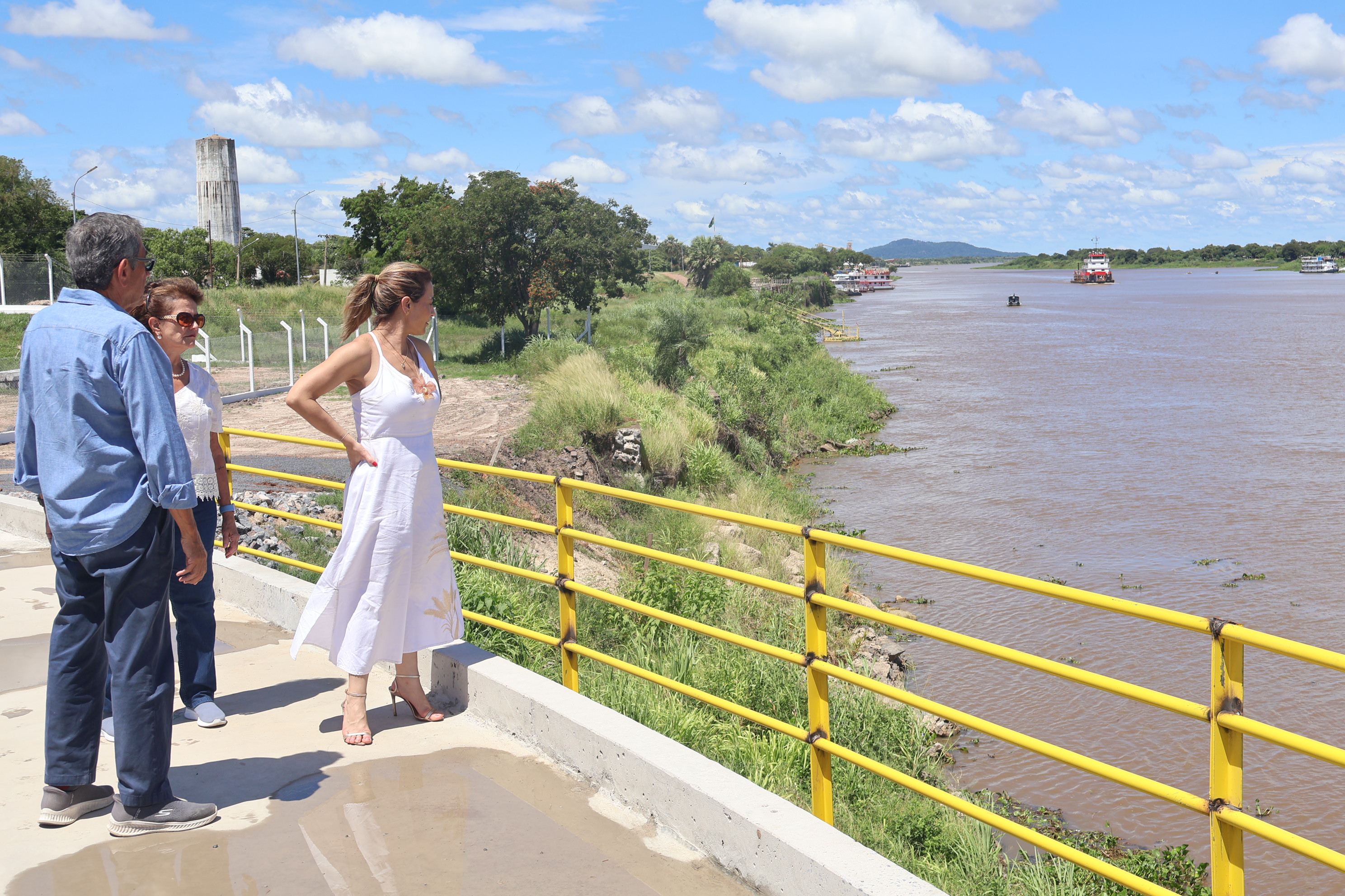 VISITA SENADORA SORAYA THRONICKE