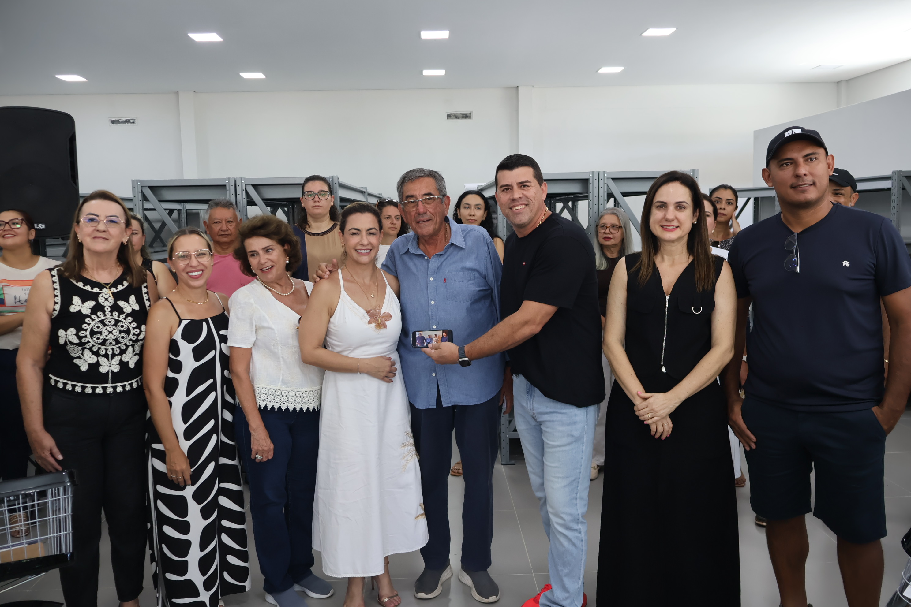 VISITA SENADORA SORAYA THRONICKE