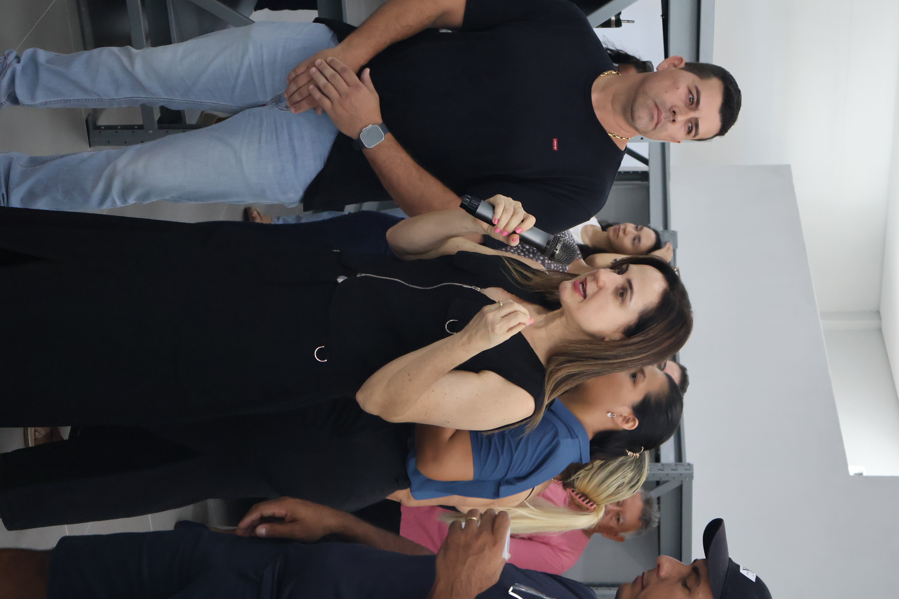 VISITA SENADORA SORAYA THRONICKE