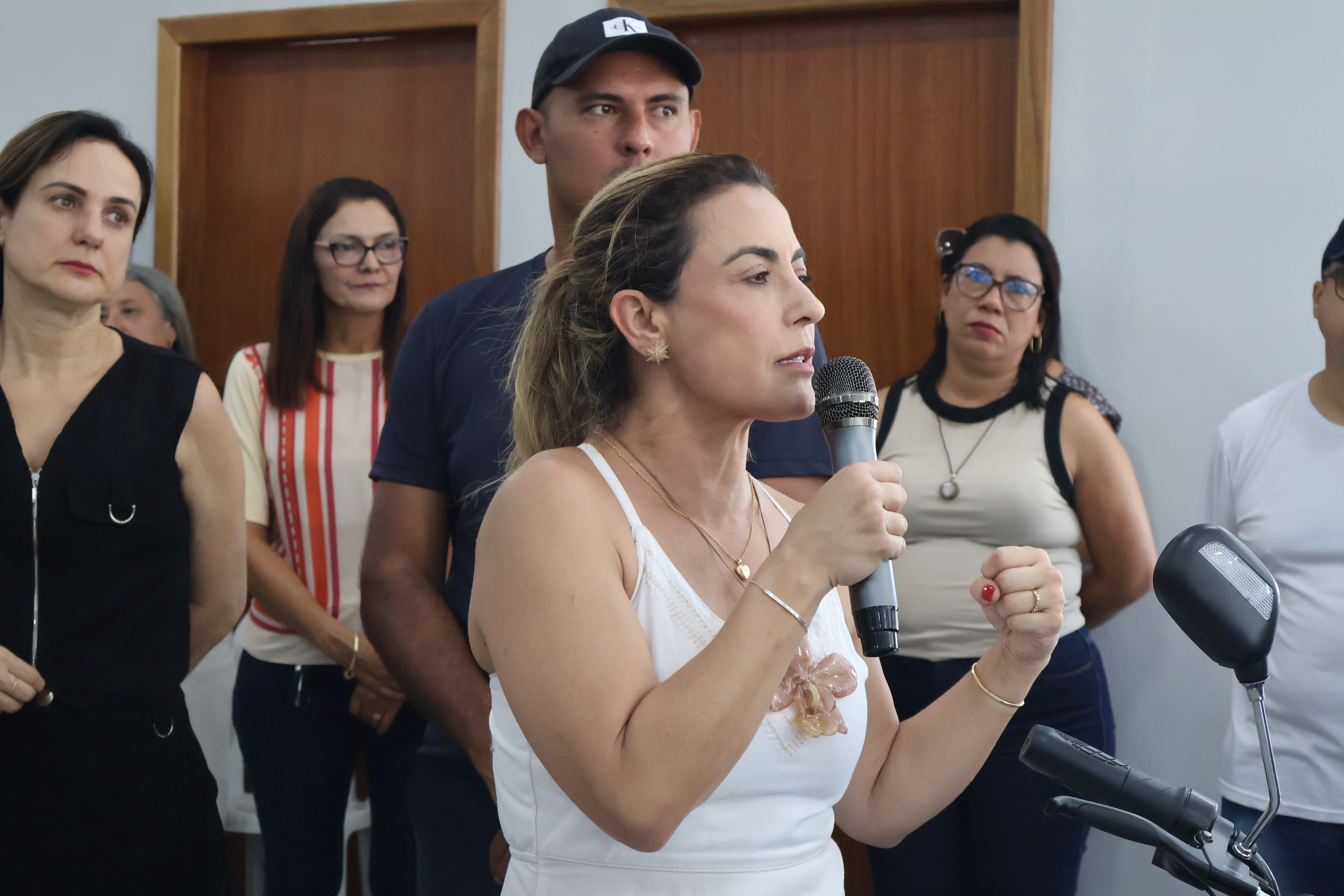 VISITA SENADORA SORAYA THRONICKE