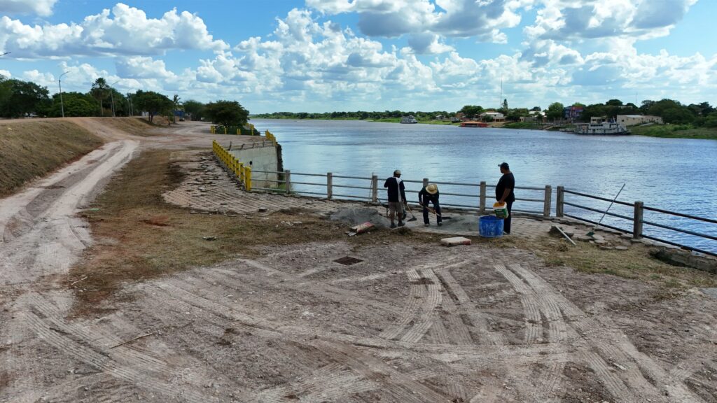 Obra na Orla do rio Paraguai vai fortalecer sistema de drenagem e garantir irrigação de toda a área do dique Obra na Orla do rio Paraguai vai fortalecer sistema de drenagem e garantir irrigação de toda a área do dique