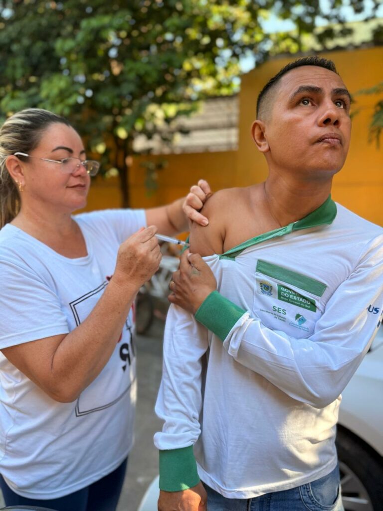 Campanha de vacinação contra a dengue imuniza agentes de saúde e vigilância sanitária em Porto Murtinho