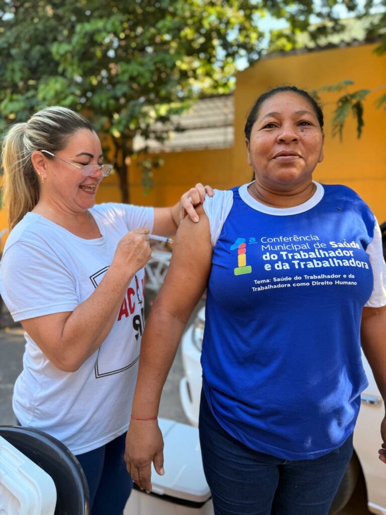 Campanha de vacinação contra a dengue imuniza agentes de saúde e vigilância sanitária em Porto Murtinho