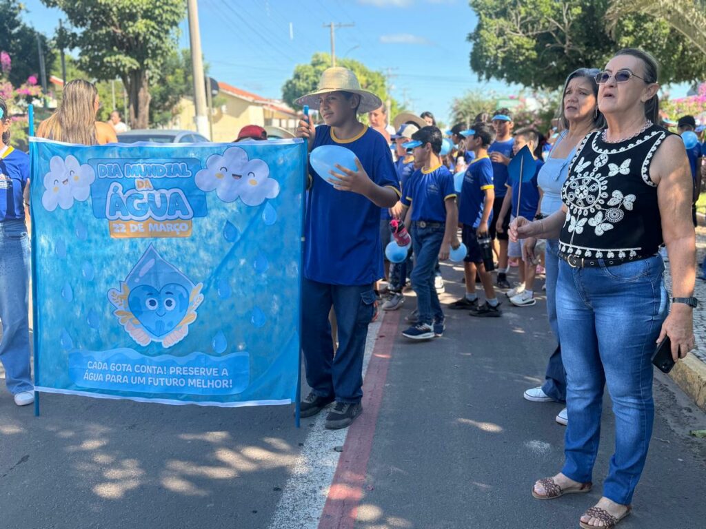 Caminhada escolar marca ação de conscientização pelo Dia Mundial da Água em Porto Murtinho Caminhada escolar marca ação de conscientização pelo Dia Mundial da Água em Porto Murtinho