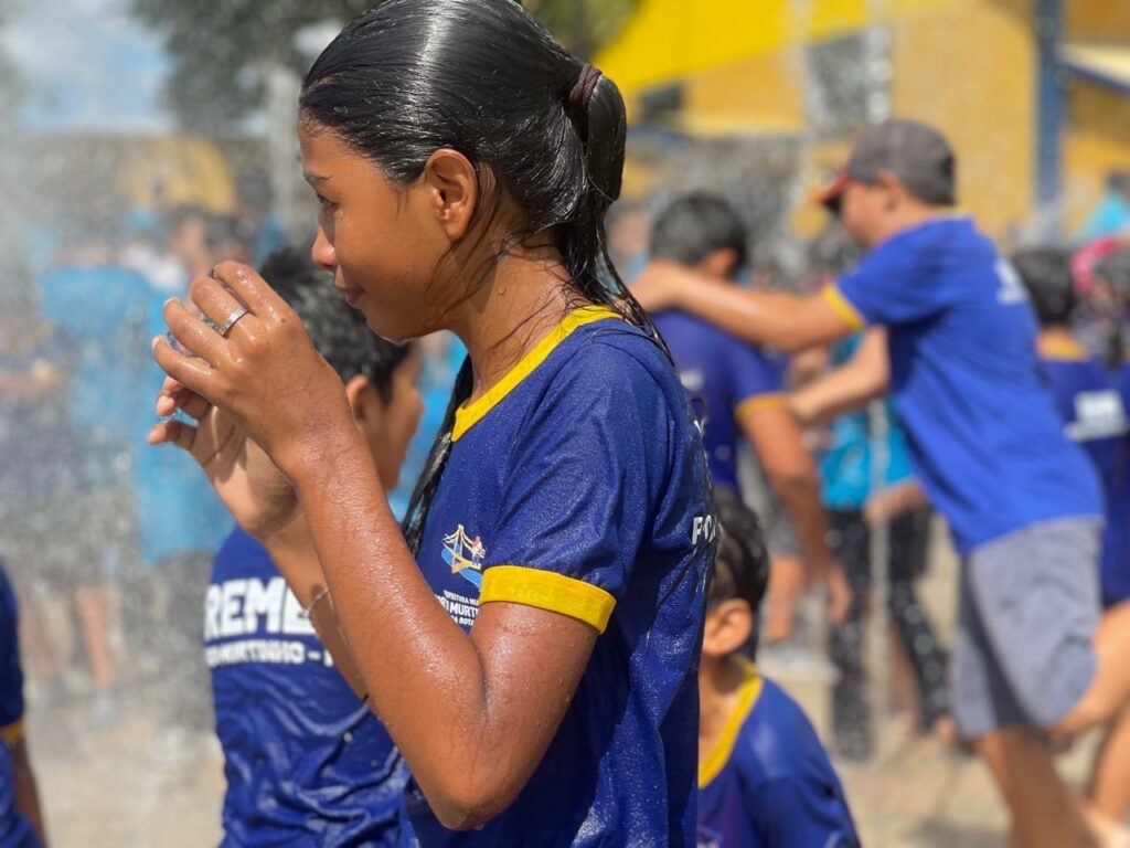 Caminhada escolar marca ação de conscientização pelo Dia Mundial da Água em Porto Murtinho Caminhada escolar marca ação de conscientização pelo Dia Mundial da Água em Porto Murtinho