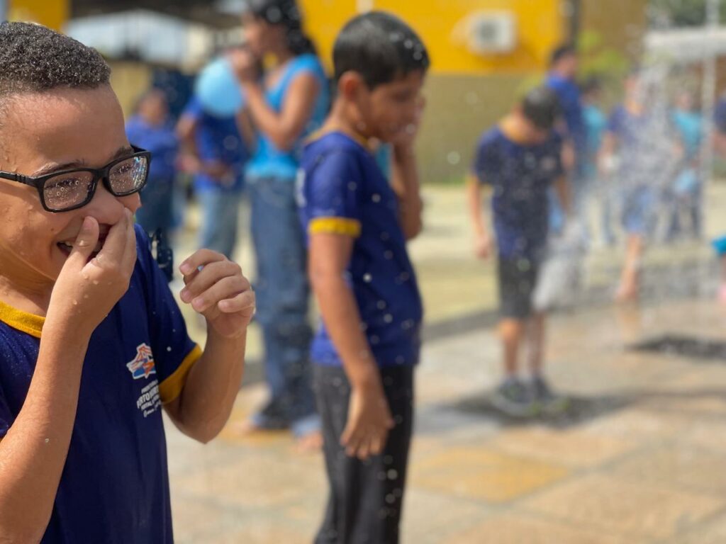 Caminhada escolar marca ação de conscientização pelo Dia Mundial da Água em Porto Murtinho Caminhada escolar marca ação de conscientização pelo Dia Mundial da Água em Porto Murtinho