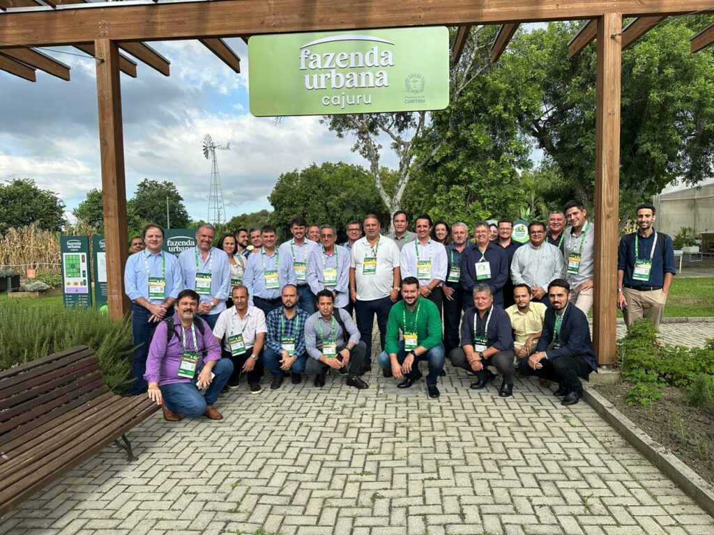 Prefeito Nelson Cintra busca referências para o futuro de Porto Murtinho em fase decisiva da Rota Bioceânica Prefeito Nelson Cintra busca referências para o futuro de Porto Murtinho em fase decisiva da Rota Bioceânica