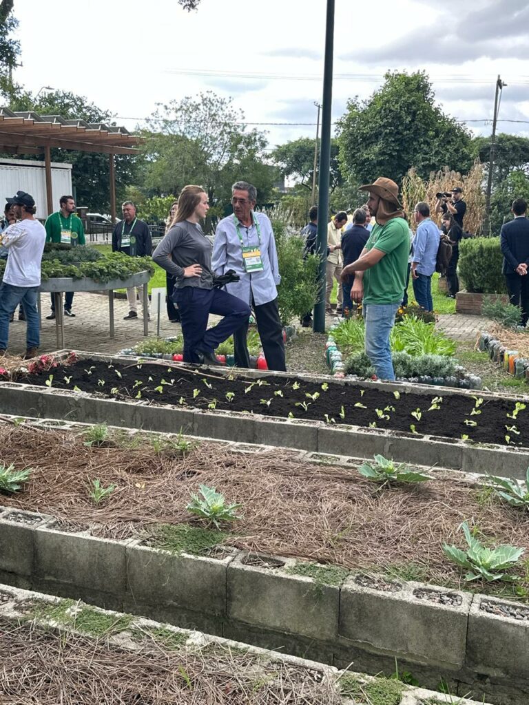 Prefeito Nelson Cintra busca referências para o futuro de Porto Murtinho em fase decisiva da Rota Bioceânica Prefeito Nelson Cintra busca referências para o futuro de Porto Murtinho em fase decisiva da Rota Bioceânica