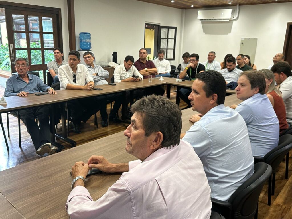 Prefeito Nelson Cintra busca referências para o futuro de Porto Murtinho em fase decisiva da Rota Bioceânica Prefeito Nelson Cintra busca referências para o futuro de Porto Murtinho em fase decisiva da Rota Bioceânica