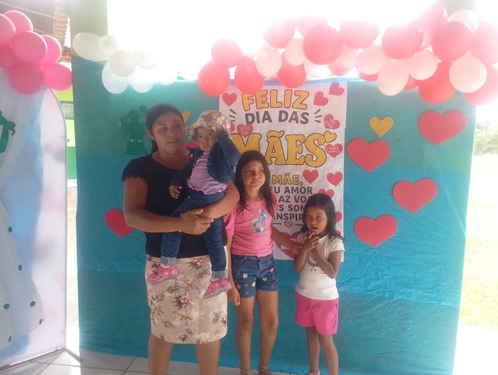 Escolas de Porto Murtinho celebram o Dia das Mães com homenagens, apresentações e momentos de emoção Escolas de Porto Murtinho celebram o Dia das Mães com homenagens, apresentações e momentos de emoção