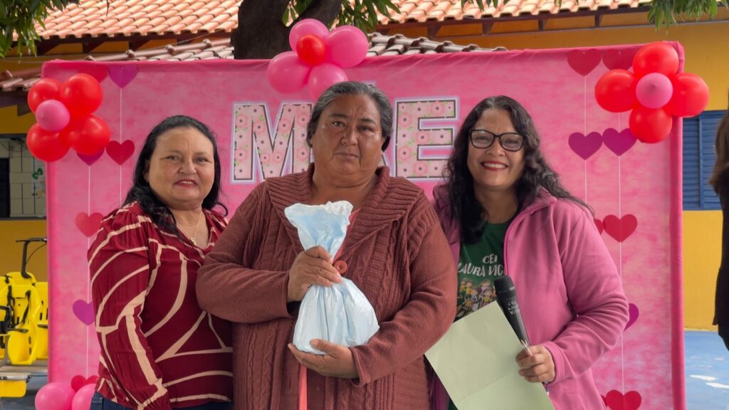 Escolas de Porto Murtinho celebram o Dia das Mães com homenagens, apresentações e momentos de emoção Escolas de Porto Murtinho celebram o Dia das Mães com homenagens, apresentações e momentos de emoção
