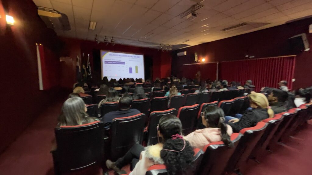 Avaliação do Plano Municipal de Educação é realizada no Cine Teatro Ney Machado Mesquita Avaliação do Plano Municipal de Educação é realizada no Cine Teatro Ney Machado Mesquita