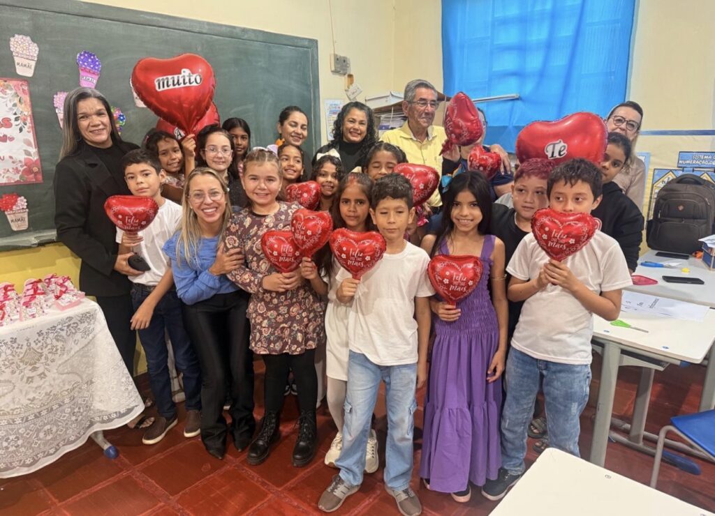 Escolas de Porto Murtinho celebram o Dia das Mães com homenagens, apresentações e momentos de emoção Escolas de Porto Murtinho celebram o Dia das Mães com homenagens, apresentações e momentos de emoção