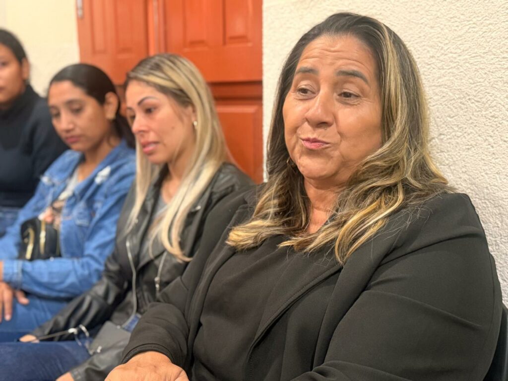 Prefeito Nelson Cintra homenageia mães do gabinete em café da manhã especial pelo Dia das Mães