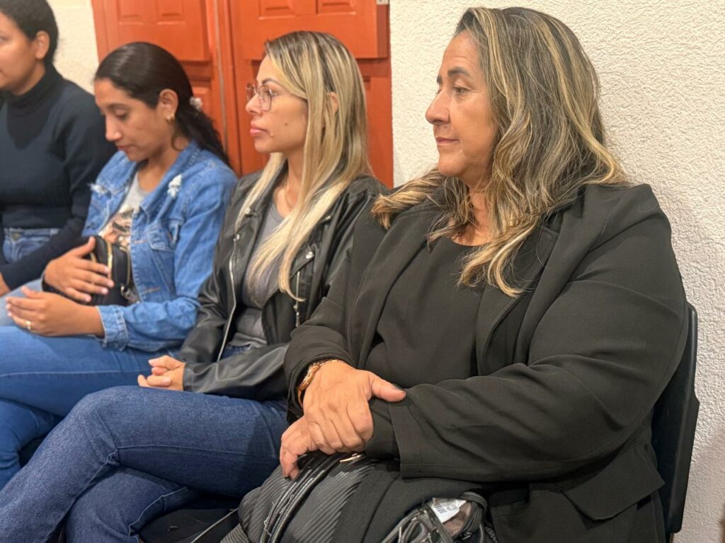Prefeito Nelson Cintra homenageia mães do gabinete em café da manhã especial pelo Dia das Mães