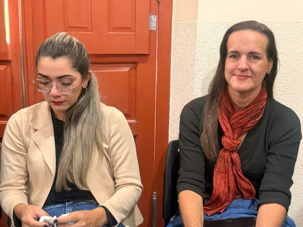Prefeito Nelson Cintra homenageia mães do gabinete em café da manhã especial pelo Dia das Mães