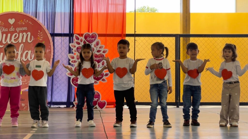 Escolas de Porto Murtinho celebram o Dia das Mães com homenagens, apresentações e momentos de emoção Escolas de Porto Murtinho celebram o Dia das Mães com homenagens, apresentações e momentos de emoção