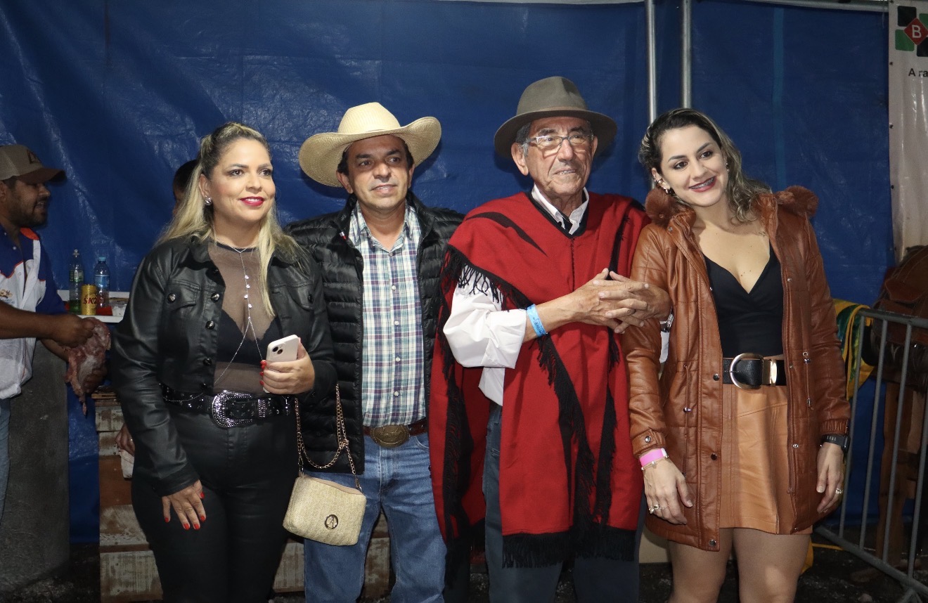 Com apoio da senadora Soraya Thronicke, rodeio marca os 114 anos de Porto Murtinho com quatro dias de festa, cultura, concurso da Rainha do Rodeio e grandes atrações