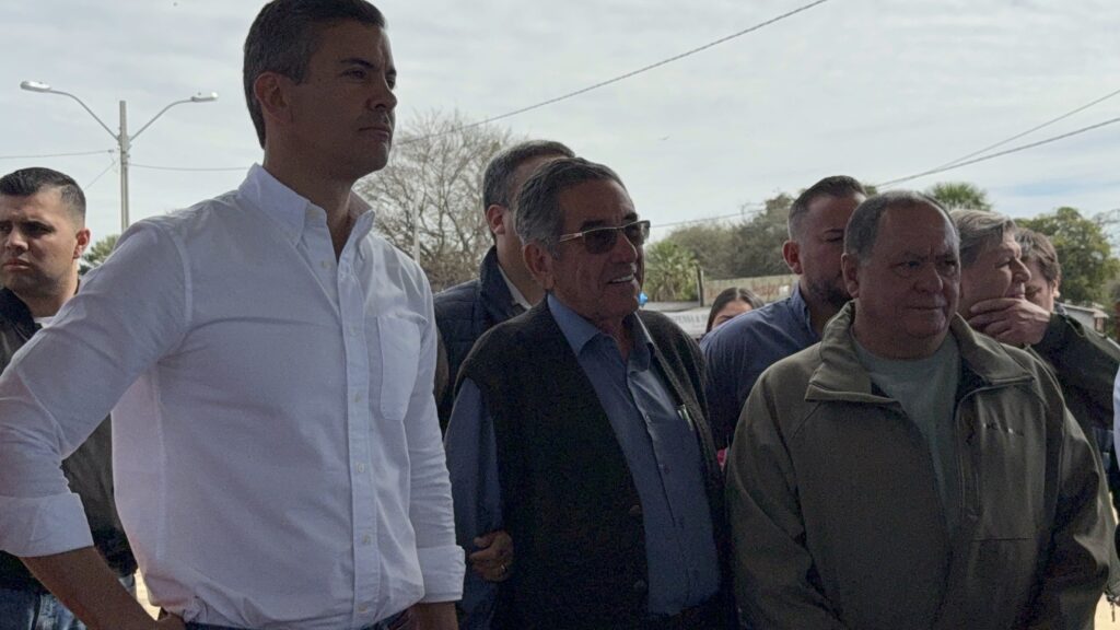Prefeito Nelson Cintra acompanha visita do presidente do Paraguai às obras da Ponte Bioceânica