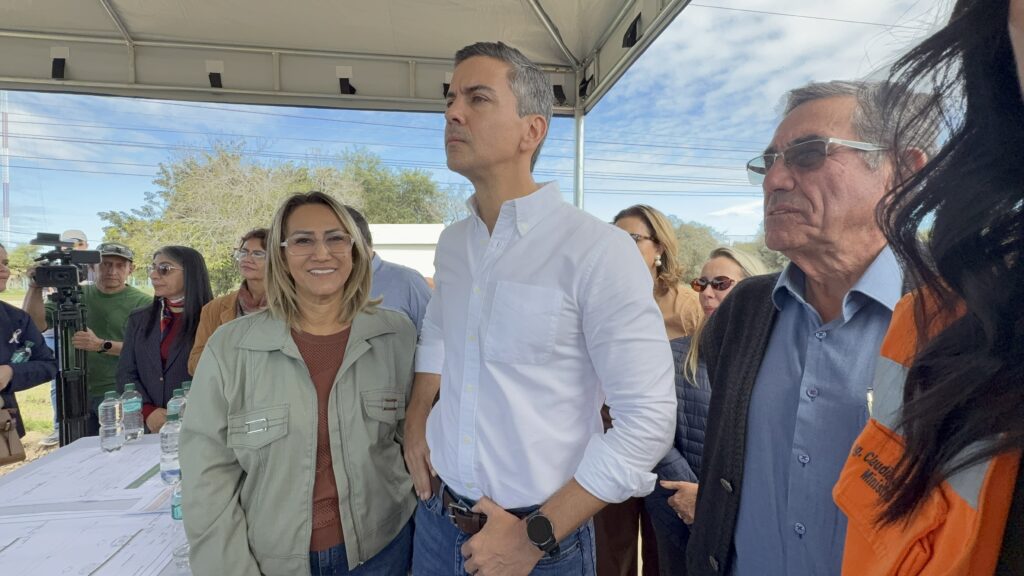 Prefeito Nelson Cintra acompanha visita do presidente do Paraguai às obras da Ponte Bioceânica