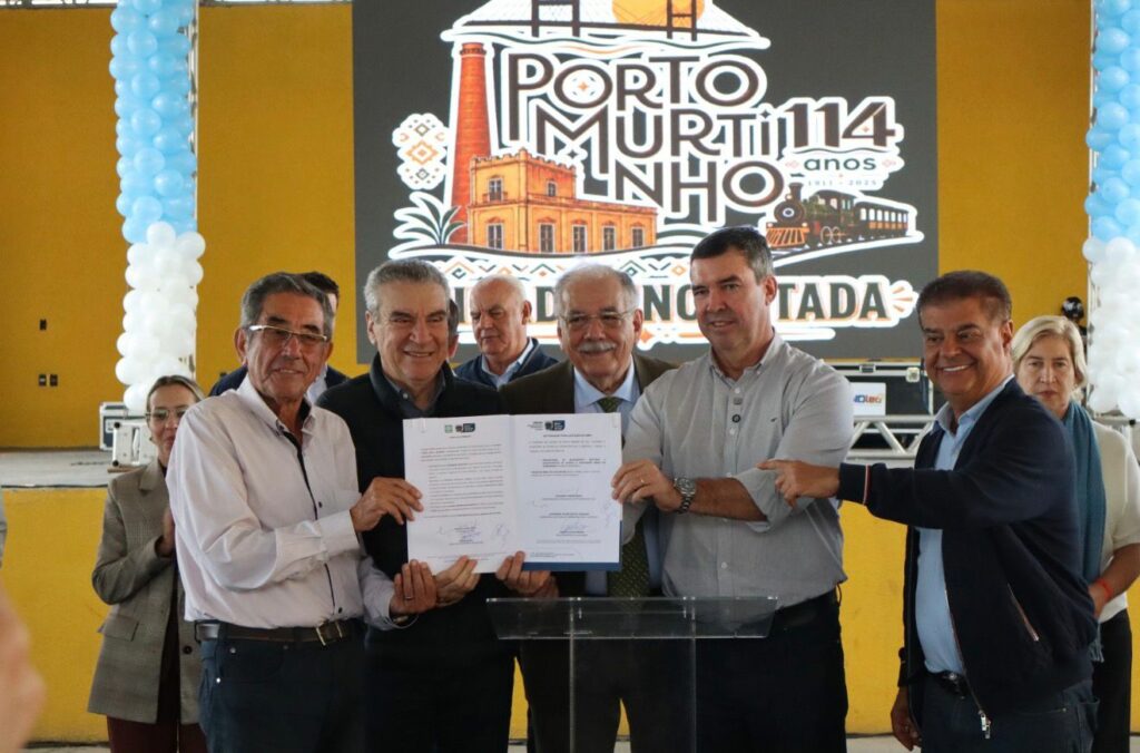 Porto Murtinho celebra 114 anos com desfile cívico, entregas e mais de R$ 72,9 milhões em investimentos do Governo do Estado
