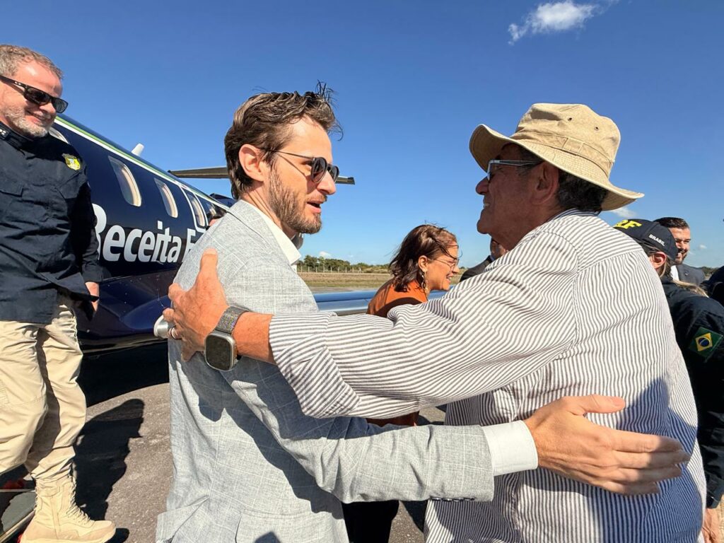 Prefeito Nelson Cintra recebe comitiva da Receita Federal em visita à Ponte da Rota Bioceânica Prefeito Nelson Cintra recebe comitiva da Receita Federal em visita à Ponte da Rota Bioceânica
