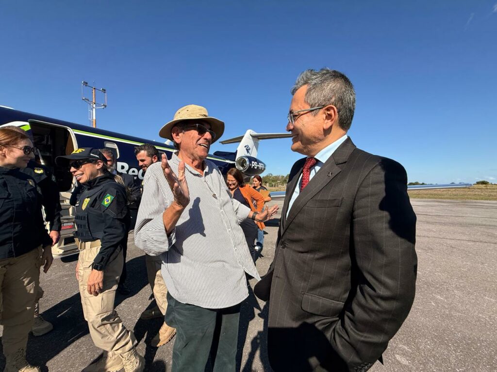 Prefeito Nelson Cintra recebe comitiva da Receita Federal em visita à Ponte da Rota Bioceânica Prefeito Nelson Cintra recebe comitiva da Receita Federal em visita à Ponte da Rota Bioceânica