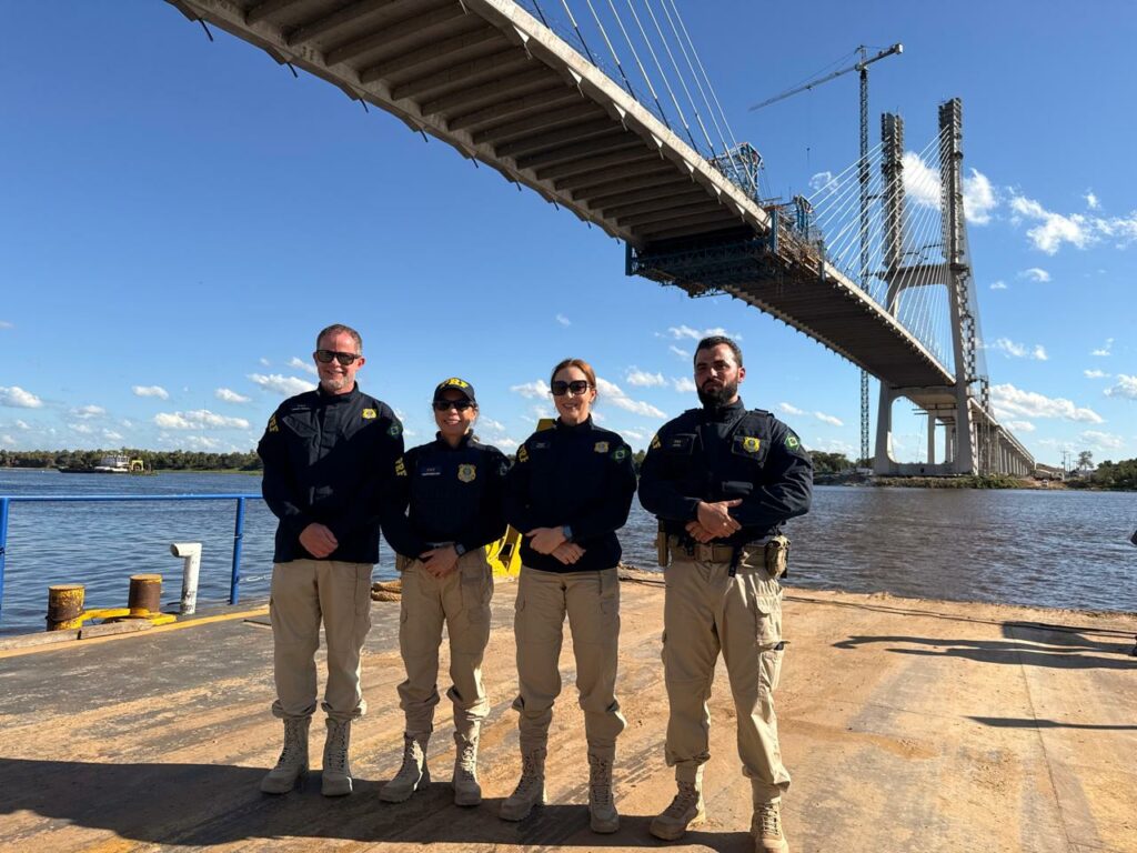 Prefeito Nelson Cintra recebe comitiva da Receita Federal em visita à Ponte da Rota Bioceânica Prefeito Nelson Cintra recebe comitiva da Receita Federal em visita à Ponte da Rota Bioceânica