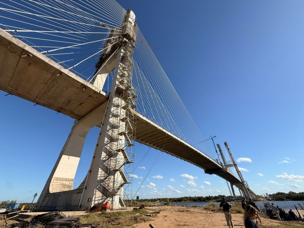 Prefeito Nelson Cintra recebe comitiva da Receita Federal em visita à Ponte da Rota Bioceânica Prefeito Nelson Cintra recebe comitiva da Receita Federal em visita à Ponte da Rota Bioceânica