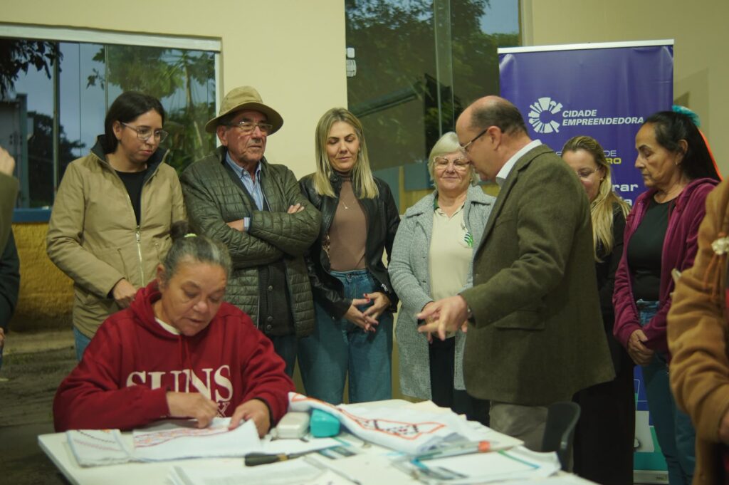Prefeito Nelson Cintra acompanha vice-governador do MS em agenda no município Prefeito Nelson Cintra acompanha vice-governador do MS em agenda no município
