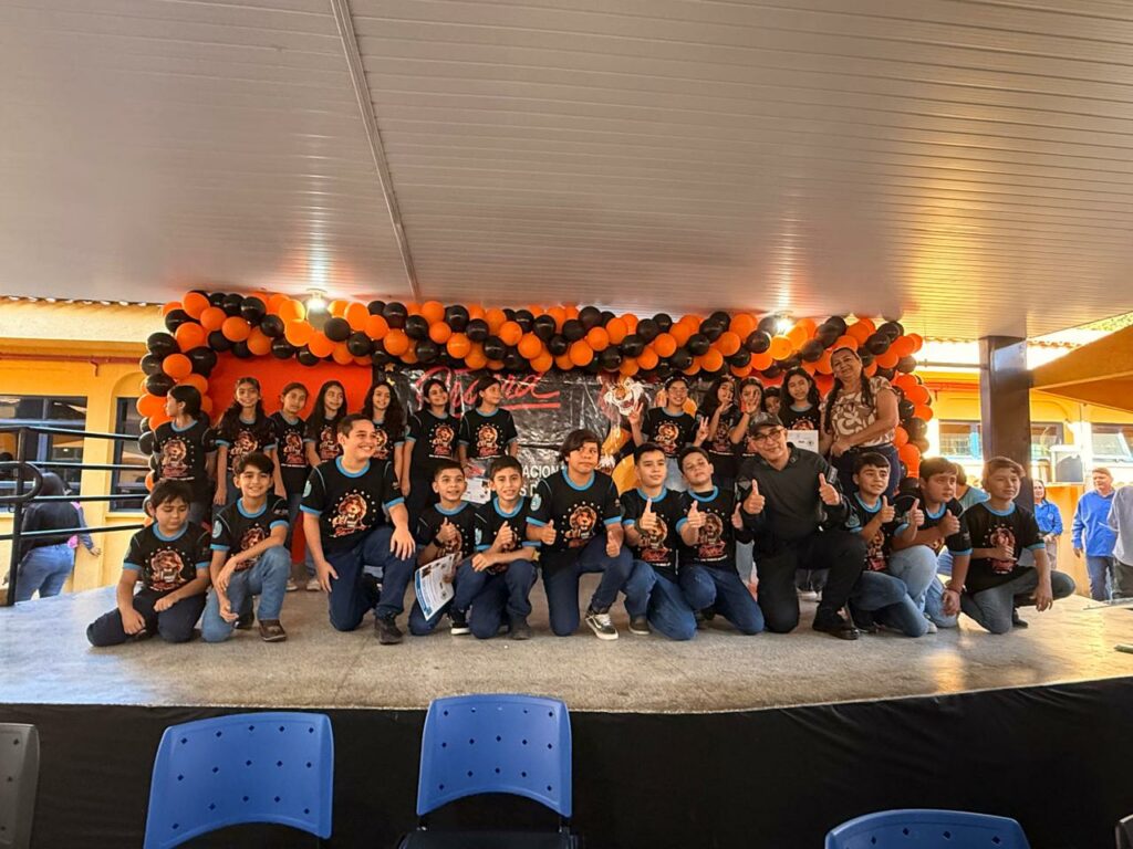 Escola Municipal Cívico-Militar Cláudio de Oliveira realiza formatura do PROERD 2026 Escola Municipal Cívico-Militar Cláudio de Oliveira realiza formatura do PROERD 2026