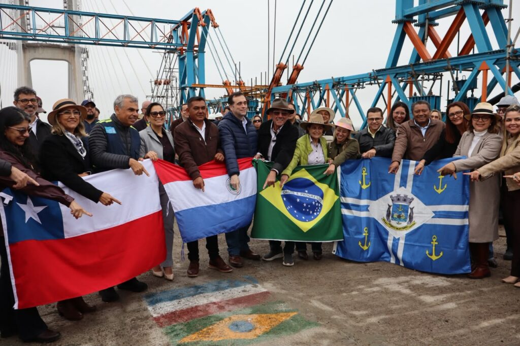 Visita técnica marca momento histórico com a ligação física da Ponte da Rota Bioceânica Visita técnica marca momento histórico com a ligação física da Ponte da Rota Bioceânica