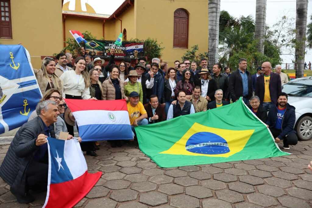 Visita técnica marca momento histórico com a ligação física da Ponte da Rota Bioceânica Visita técnica marca momento histórico com a ligação física da Ponte da Rota Bioceânica