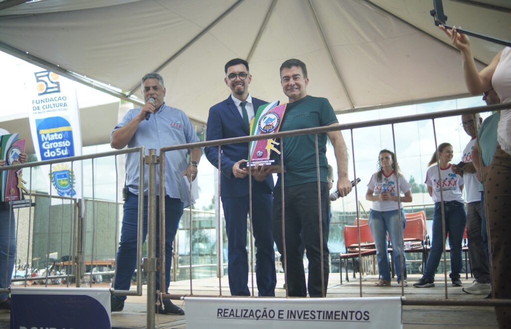 Porto Murtinho conquista três premiações no Campeonato Sul-Mato-Grossense de Bandas e Fanfarras Porto Murtinho conquista três premiações no Campeonato Sul-Mato-Grossense de Bandas e Fanfarras