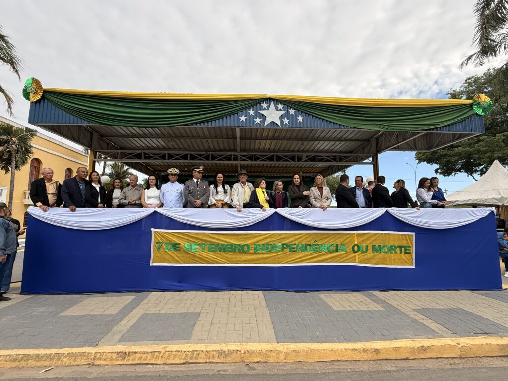Desfile cívico de 7 de Setembro reúne população e celebra a Independência do Brasil em Porto Murtinho Desfile cívico de 7 de Setembro reúne população e celebra a Independência do Brasil em Porto Murtinho