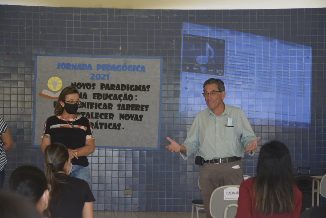 Prefeito Sr. Nelson Cintra marca presença em Jornada Pedagógica 2021 Prefeito Sr. Nelson Cintra marca presença em Jornada Pedagógica 2021