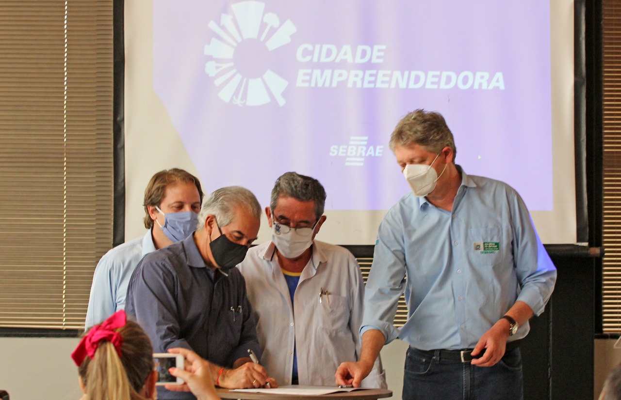 Cidade Empreendedora: Prefeitura de Porto Murtinho e Sebrae/MS formalizam contratação do programa Cidade Empreendedora: Prefeitura de Porto Murtinho e Sebrae/MS formalizam contratação do programa