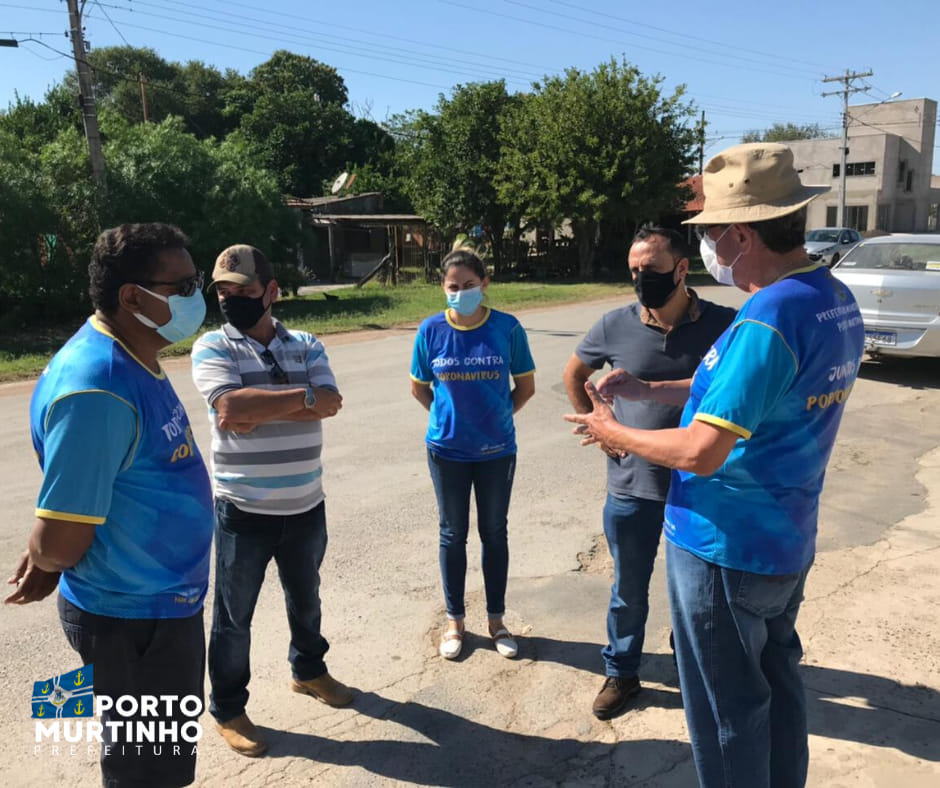 Prefeito e vereadores se reúnem para tratar de desinfecção no municÃpio Prefeito e vereadores se reúnem para tratar de desinfecção no municÃpio