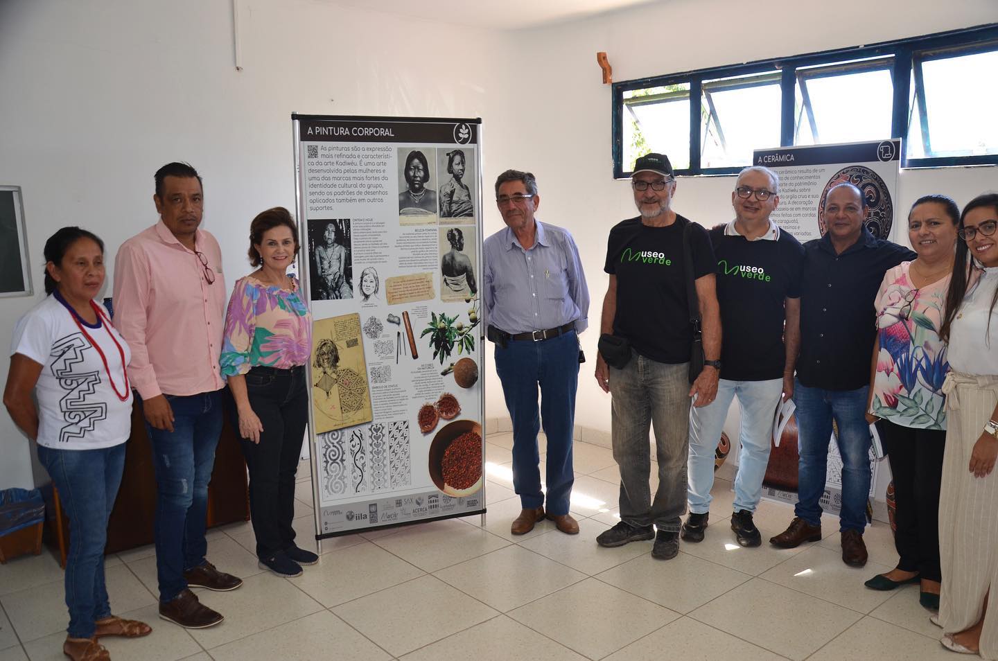 Entrega do material de divulgaÃ§Ã£o da cultura dos KadiwÃ©us para Porto Murtinho pelo presidente do Museo Verde, como presidente o Sr. Gherardo La Francesca acontece nesta quarta-feira (20)