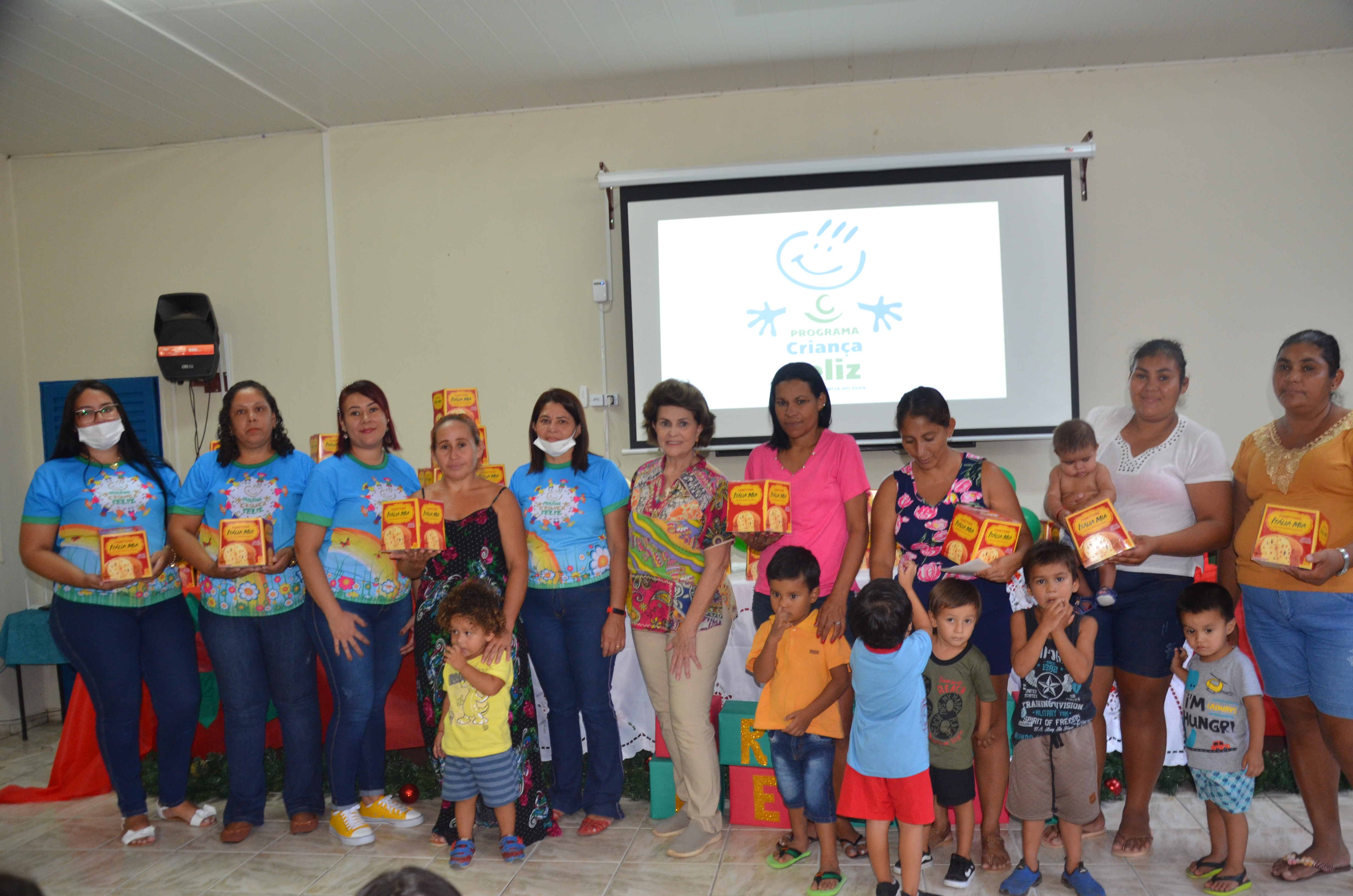 Secretaria de AssistÃªncia Social realiza reuniÃ£o de encerramento do projeto "CrianÃ§a Feliz"