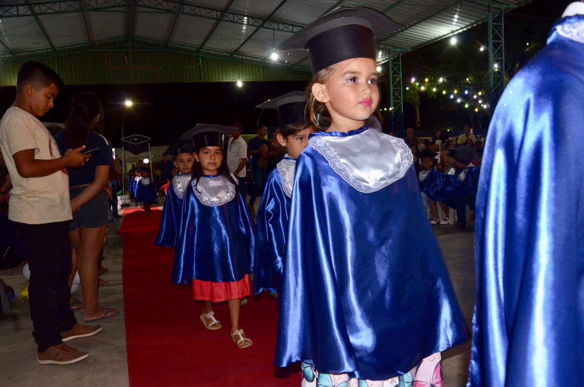 Na noite desta Ãºltima terÃ§a-feira (21), os alunos da educaÃ§Ã£o infantil do municÃ­pio celebraram a conclusÃ£o dos anos prÃ© escolar e encerramento do ano letivo de 202