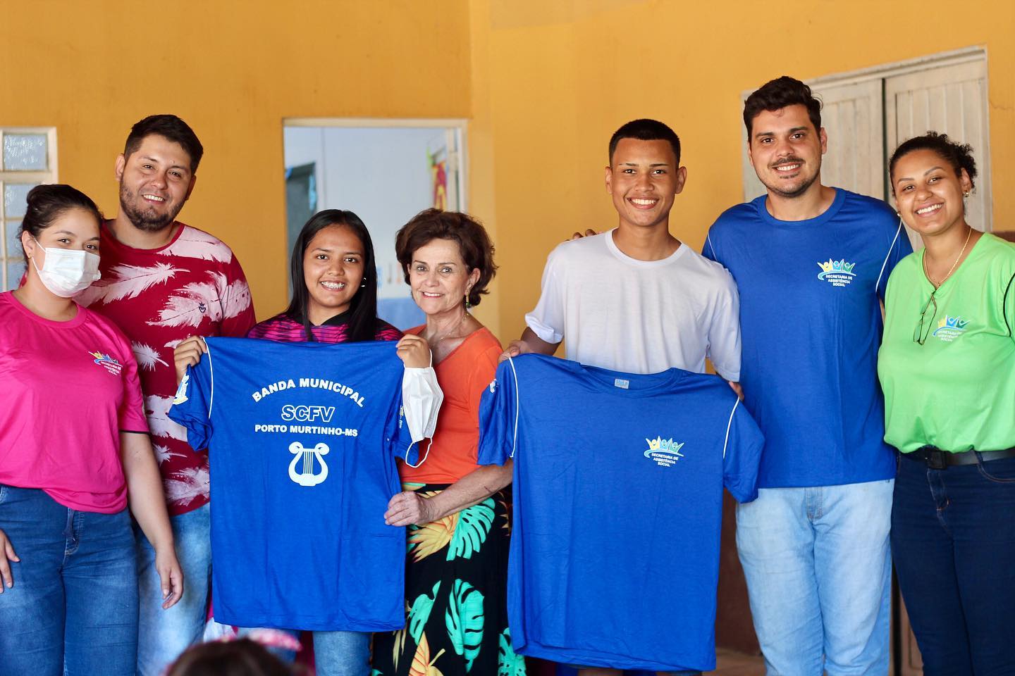 PREFEITURA DE PORTO MURTINHO REALIZA ENTREGA DE UNIFORMES PARA PROJETOS SOCIAIS