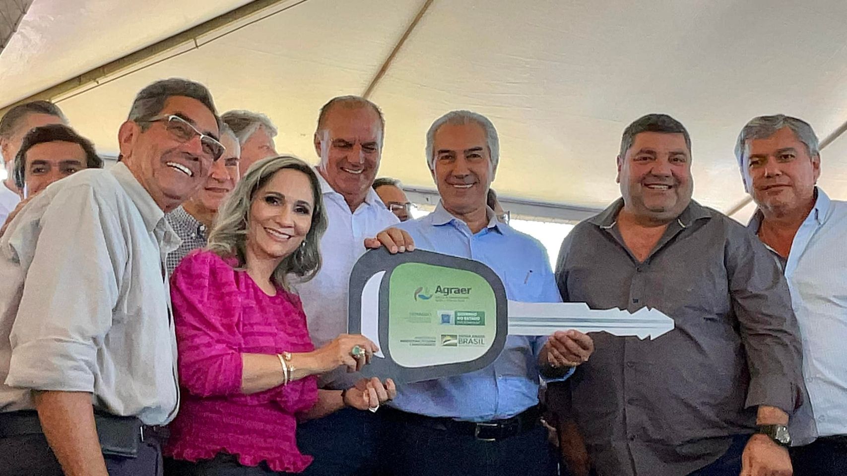 Porto Murtinho recebe pÃ¡ carregadeira do Governo do Estado do MS