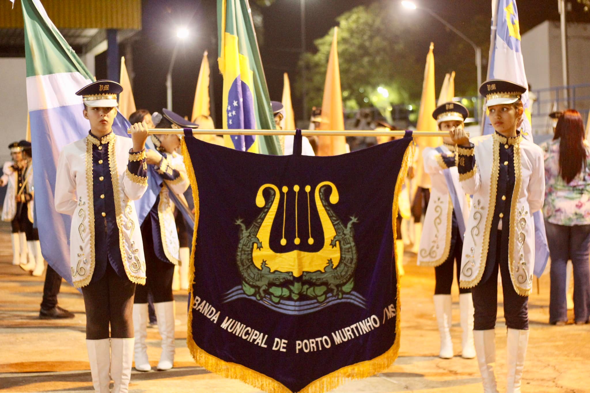 Projetos Sociais realizam noite de homenagens em comemoraÃ§Ã£o ao Dia das MÃ£es